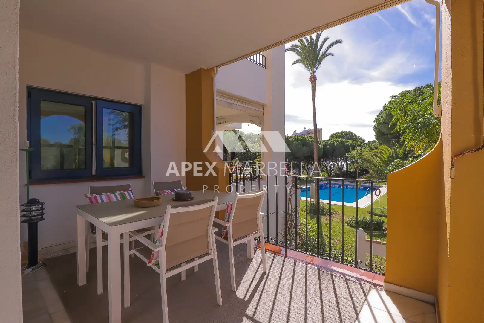 Terrasse von Wohnung zum Verkauf in Marbella mit Klimaanlage, Terrasse und Möbliert