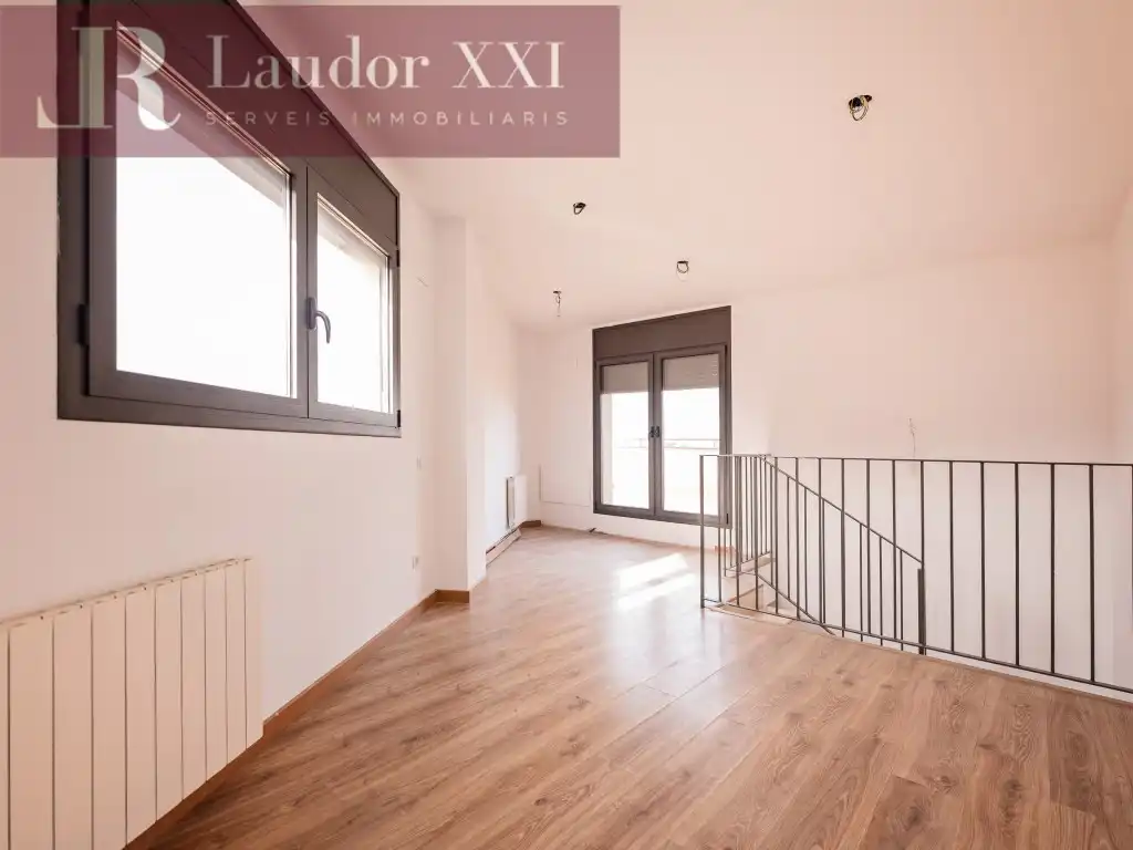 Sala de estar de Casa adosada en venta en Sant Quirze del Vallès