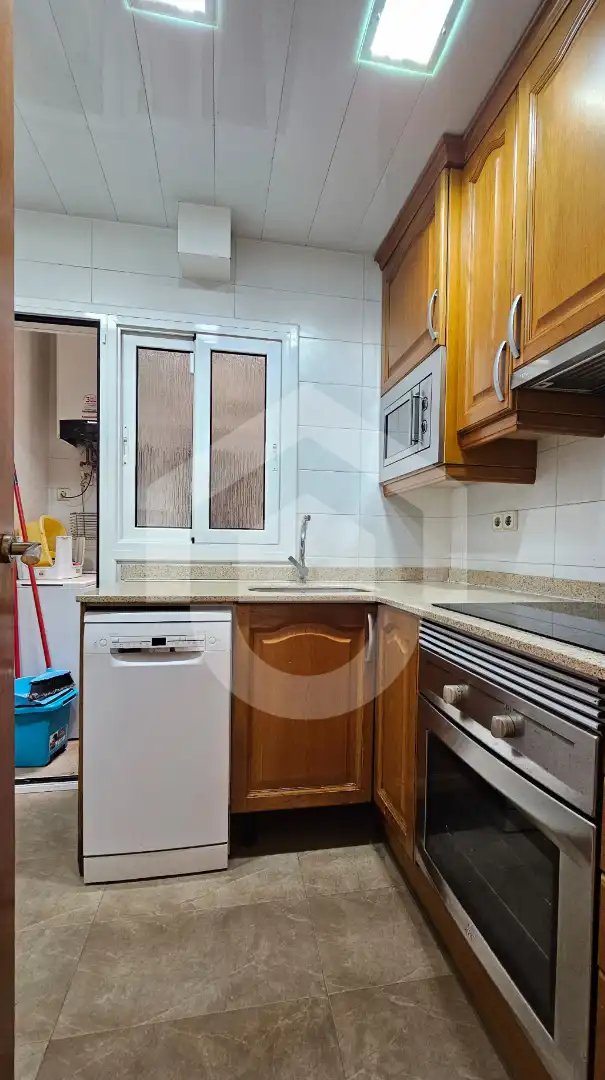 Cuina de Pis en venda en Barcelona amb Calefacció