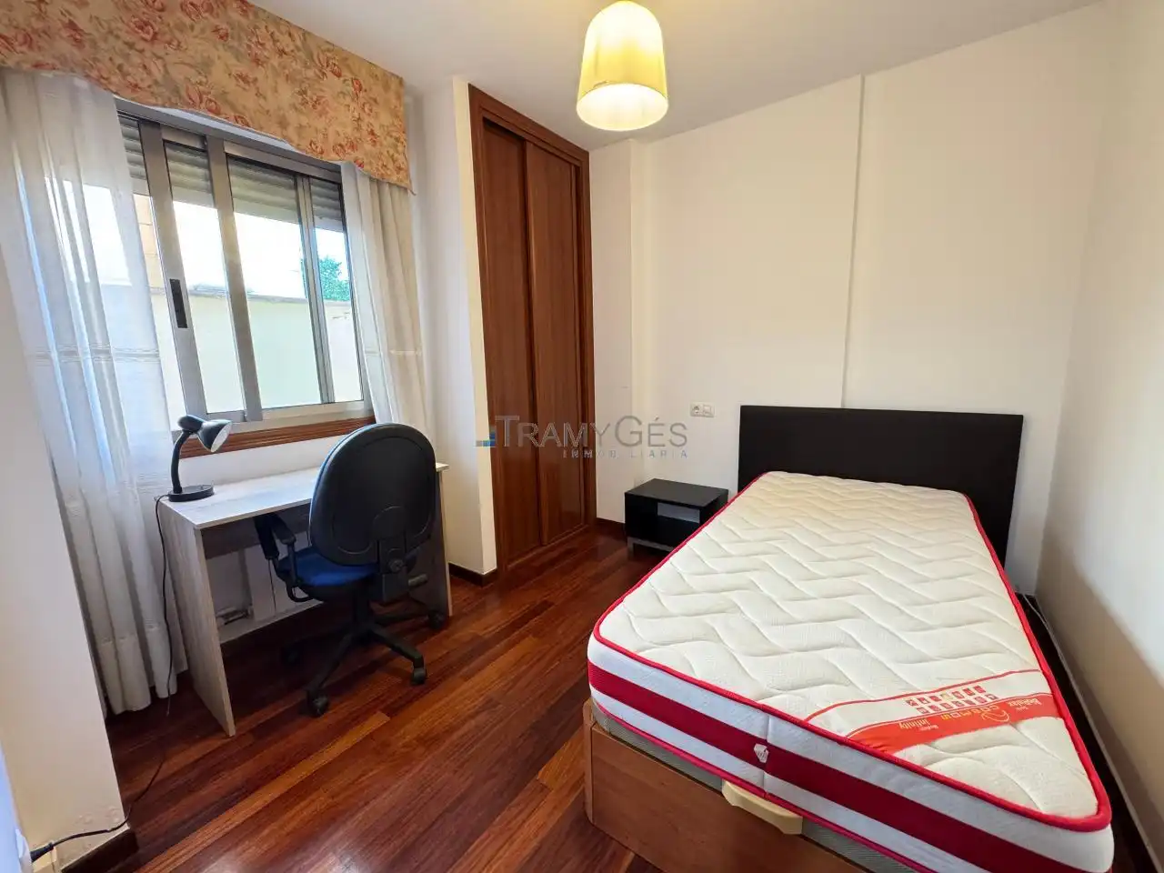 Bedroom of Flat for sale in Vigo   with Heating, Parquet flooring and Storage room