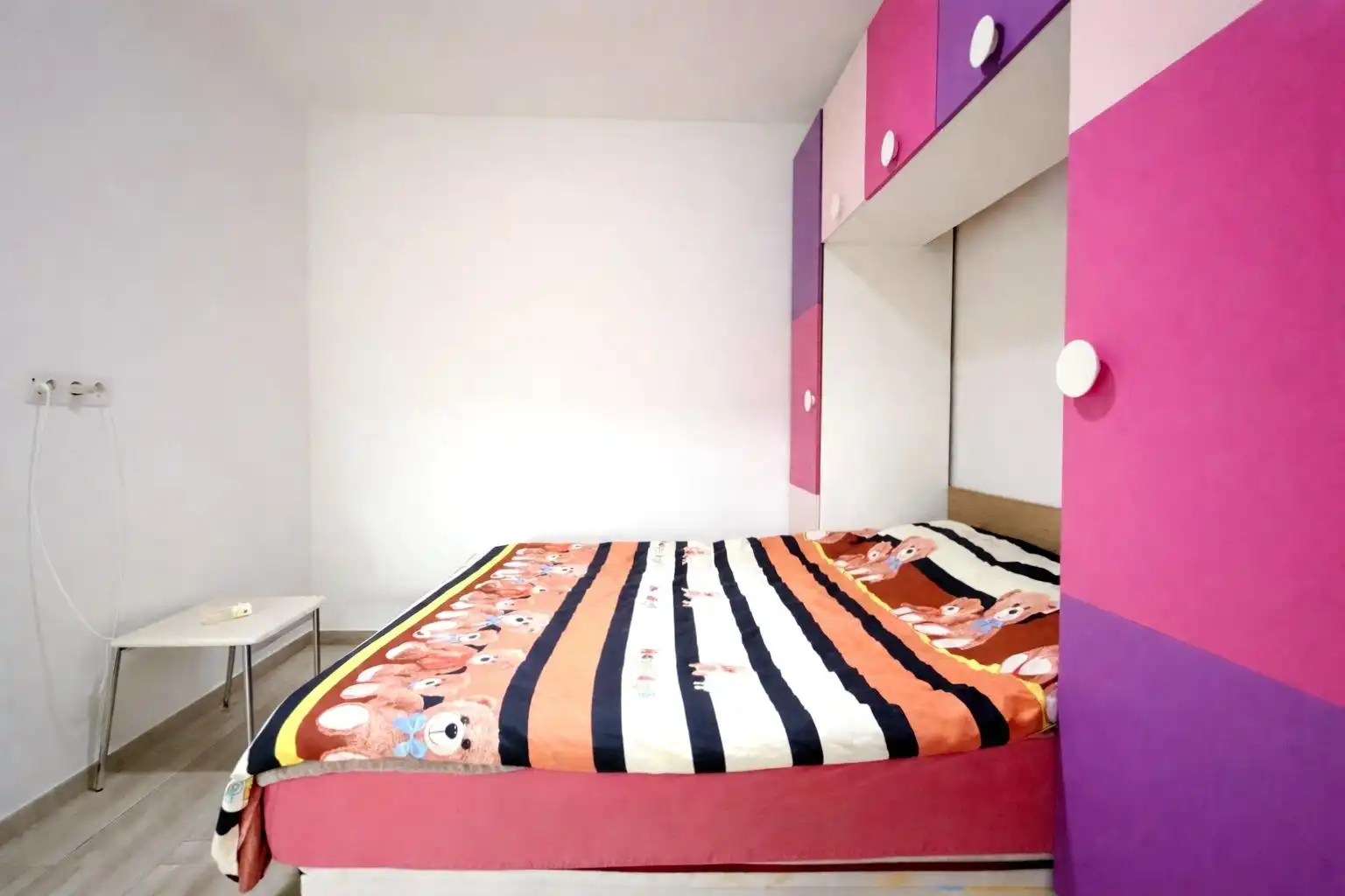 Schlafzimmer von Fabrikhallen zum Verkauf in Sagunto / Sagunt