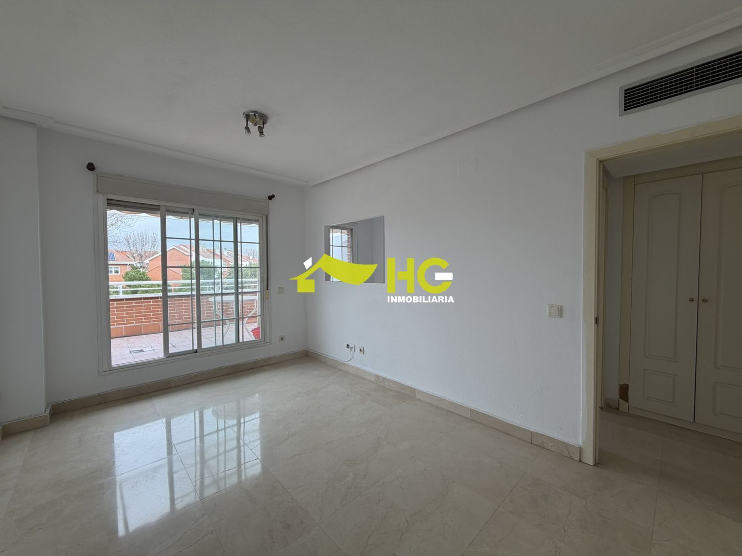 Bedroom of Flat to rent in Villaviciosa de Odón  with Air Conditioner, Heating and Terrace