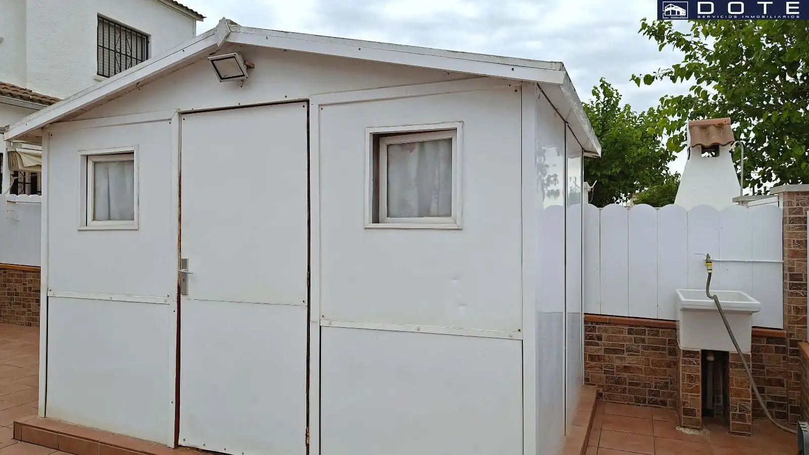 Vista exterior de Casa adosada en venta en Creixell con Terraza, Trastero y Alarma