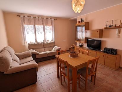 Living room of Single-family semi-detached for sale in La Ginebrosa  with Terrace and Oven