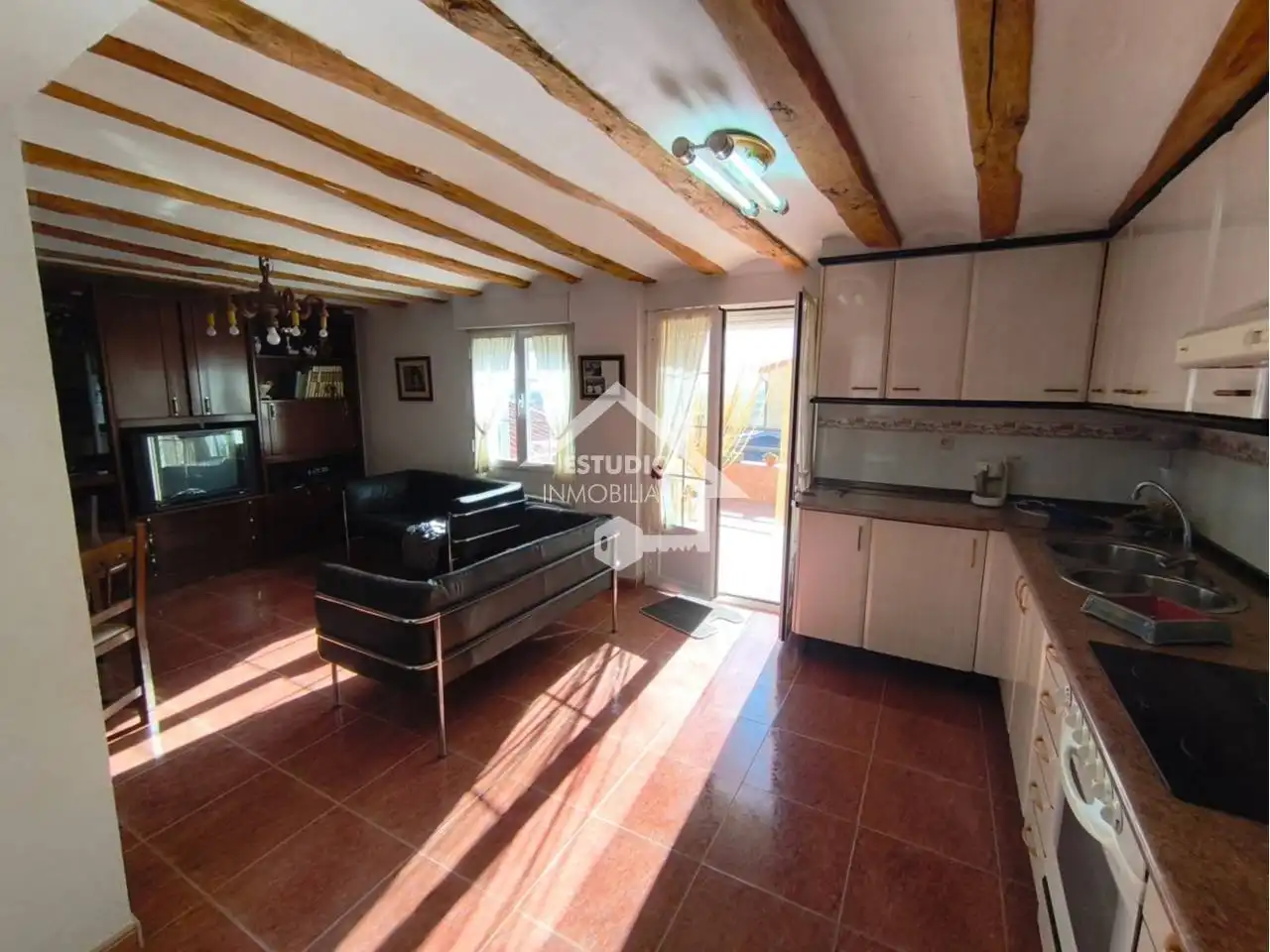 Sala de estar de Casa o chalet en venta en Torrecilla Sobre Alesanco con Jardín privado, Terraza y Amueblado