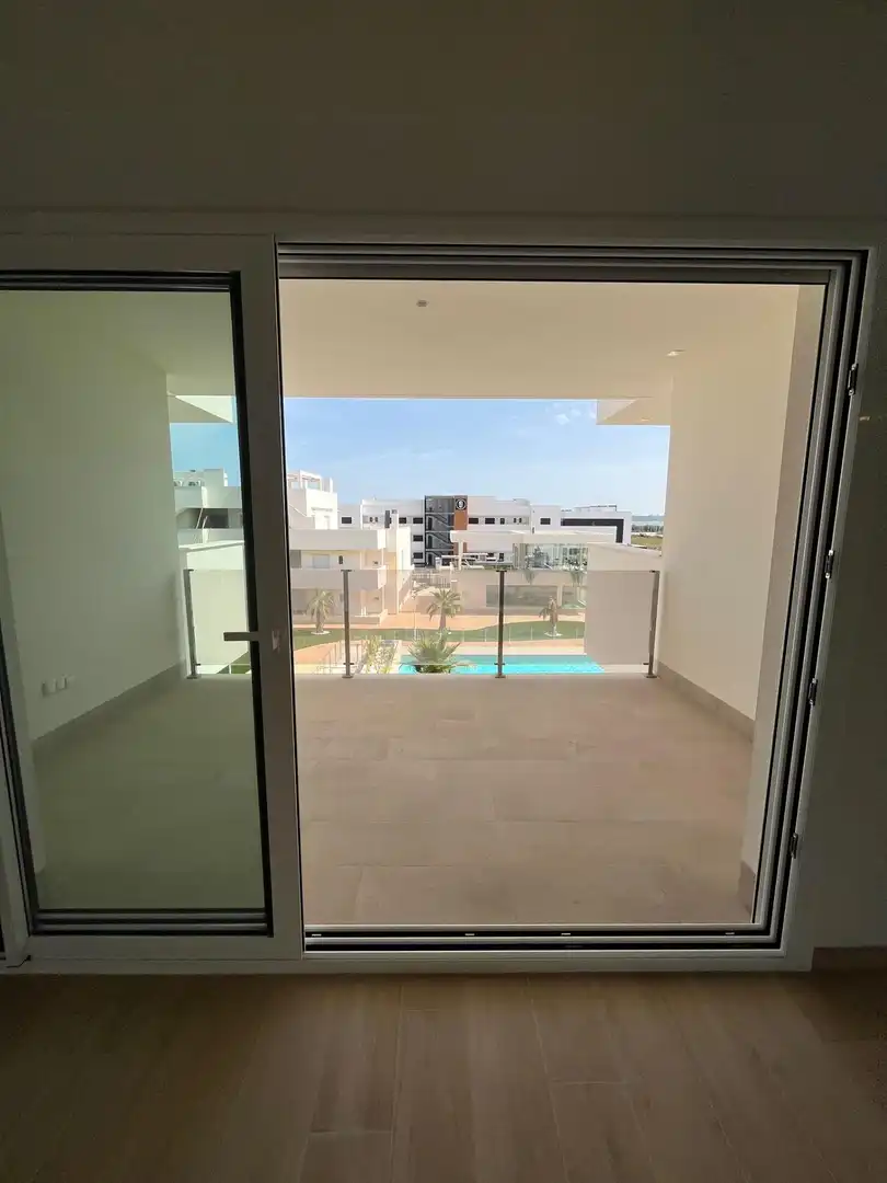 Terraza de Apartamento en venta en Guardamar del Segura con Aire acondicionado, Calefacción y Jardín privado