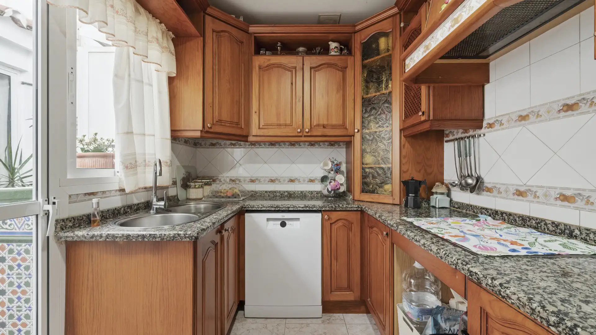 Cuina de Casa adosada en venda en Mijas amb Aire condicionat, Traster i Moblat