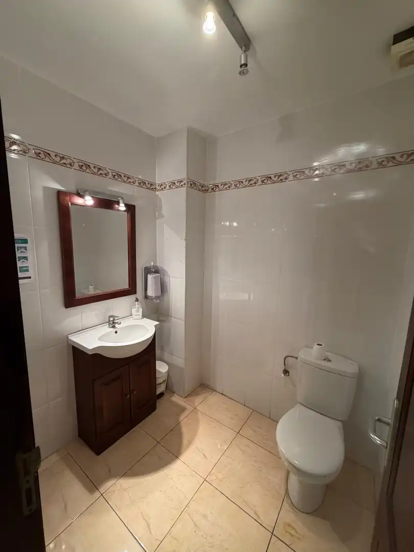 Badezimmer von Gebäude zur Miete in San Cristóbal de la Laguna
