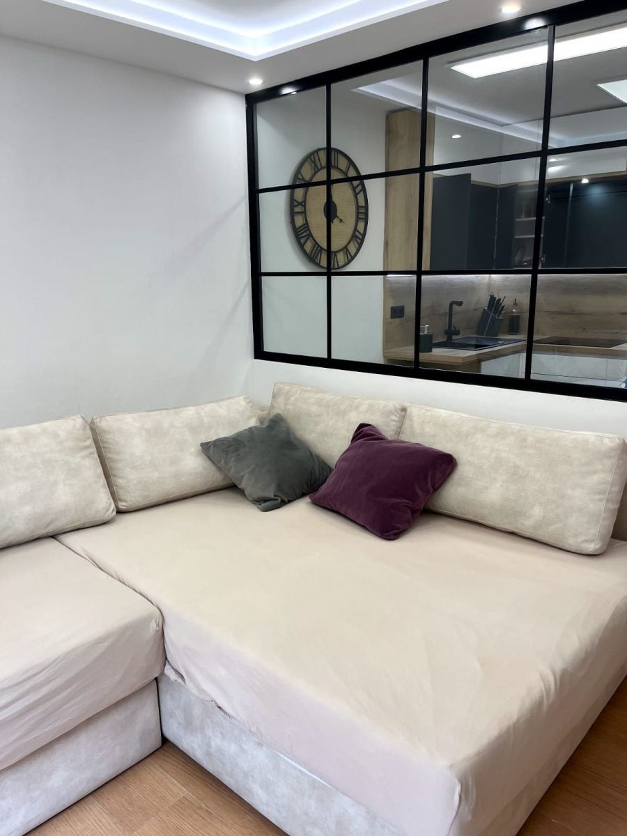 Sala d'estar de Estudi en venda en Estepona amb Aire condicionat, Jardí privat i Piscina comunitària