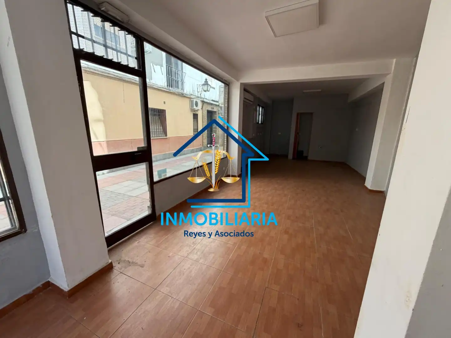 Vista exterior de Local en venta en Córdoba con Aire acondicionado