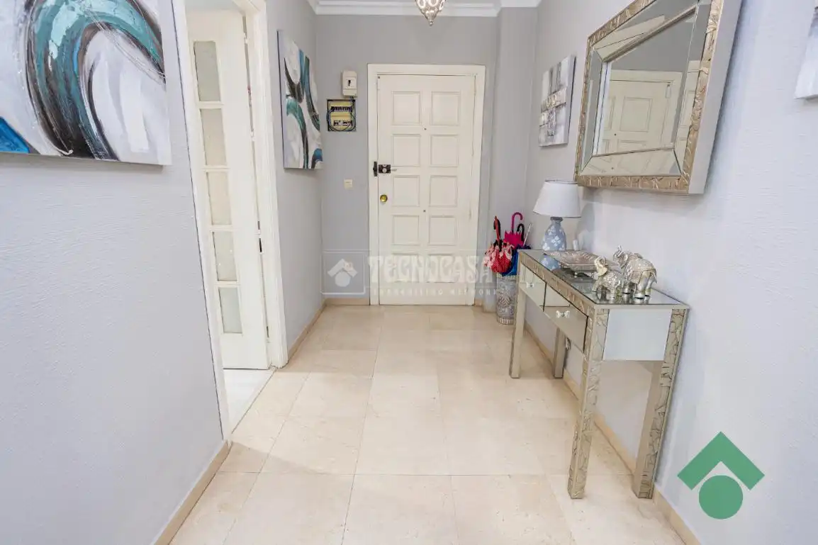 Flat for sale in Algeciras  with Terrace, Storage room and Furnished