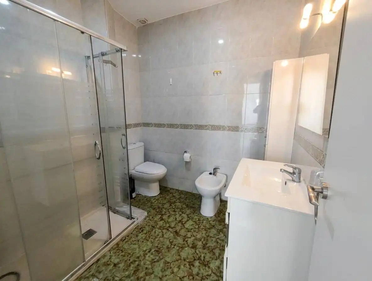 Bathroom of Flat for sale in Salobreña  with Heating and Balcony