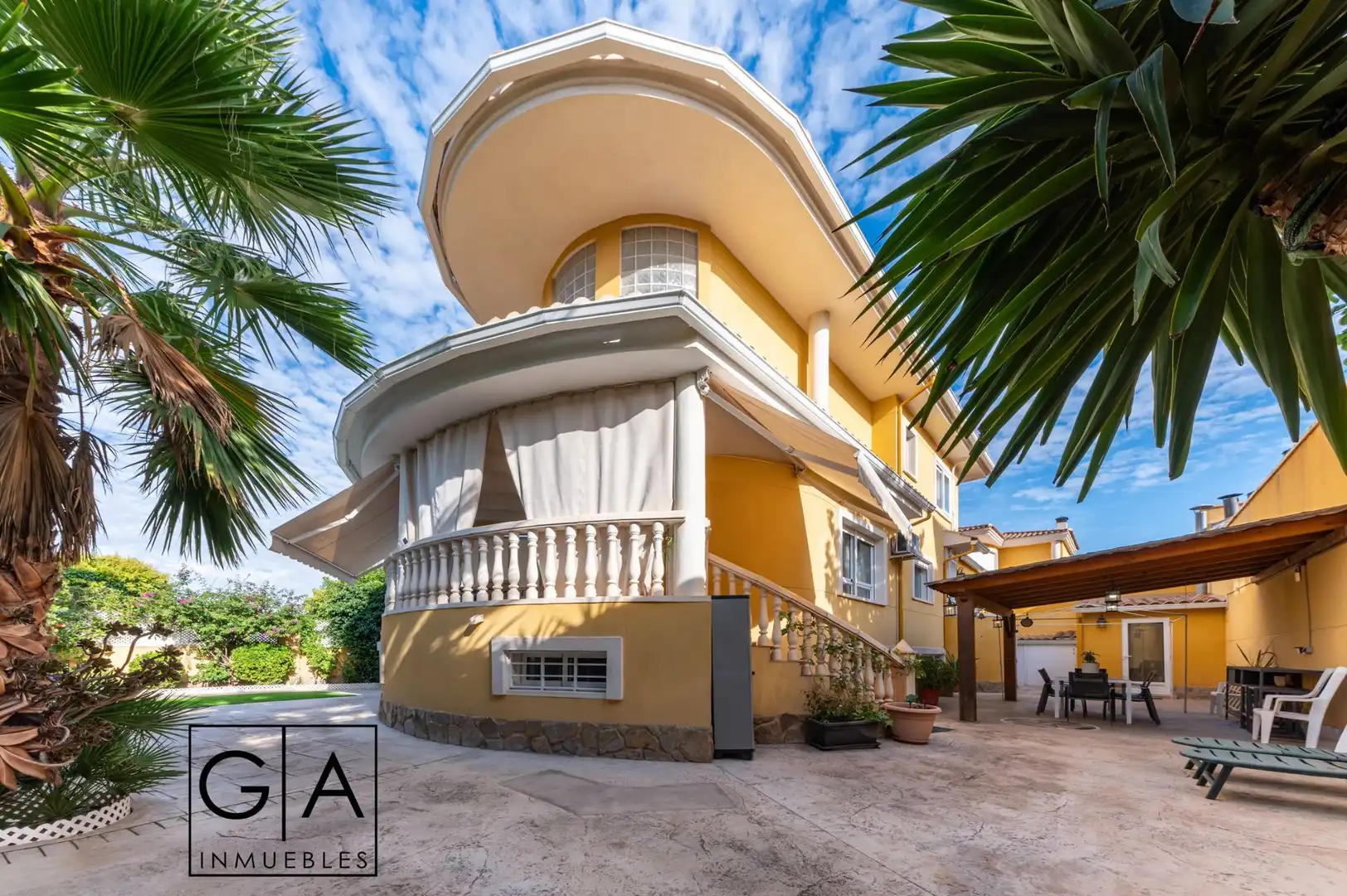 Vista exterior de Casa o chalet en venta en Petrer, Alicante