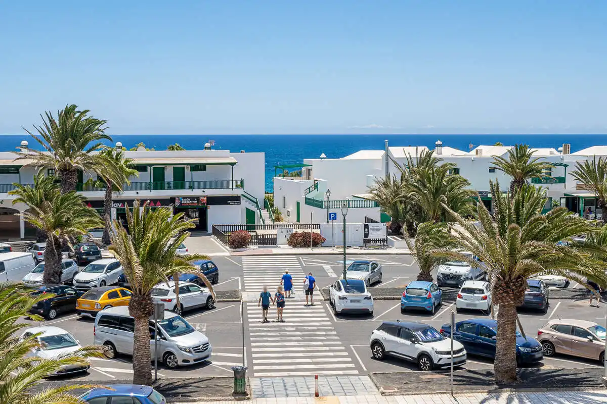 Vista exterior de Dúplex en venta en Teguise con Piscina comunitaria