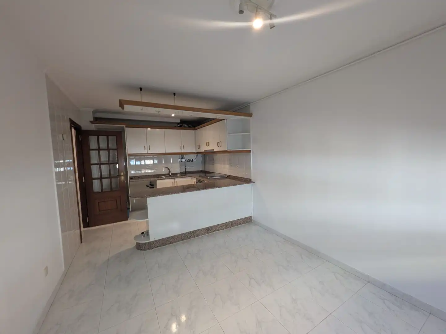Cocina de Piso en venta en Carballo con Calefacción y Trastero