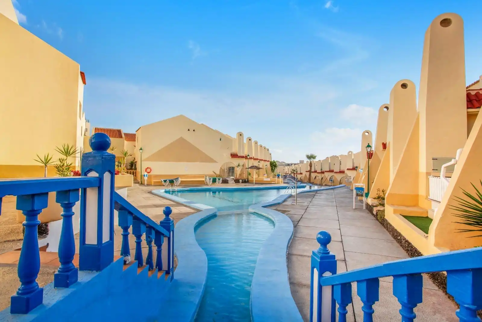 Vista exterior de Apartamento de alquiler en Adeje con Terraza, Amueblado y Piscina comunitaria