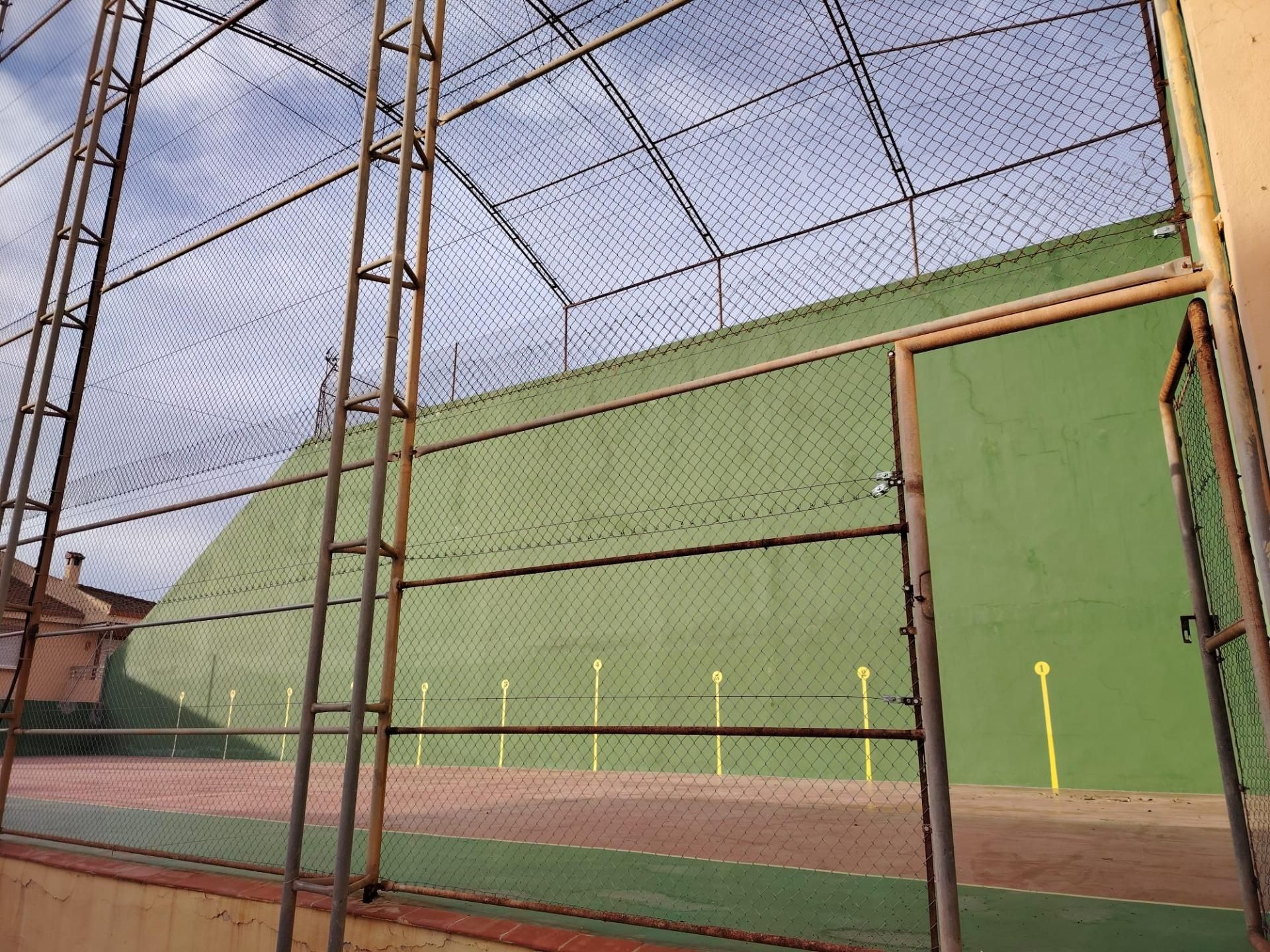 Vista exterior de Casa adosada en venda en  Valencia Capital amb Aire condicionat, Jardí privat i Terrassa