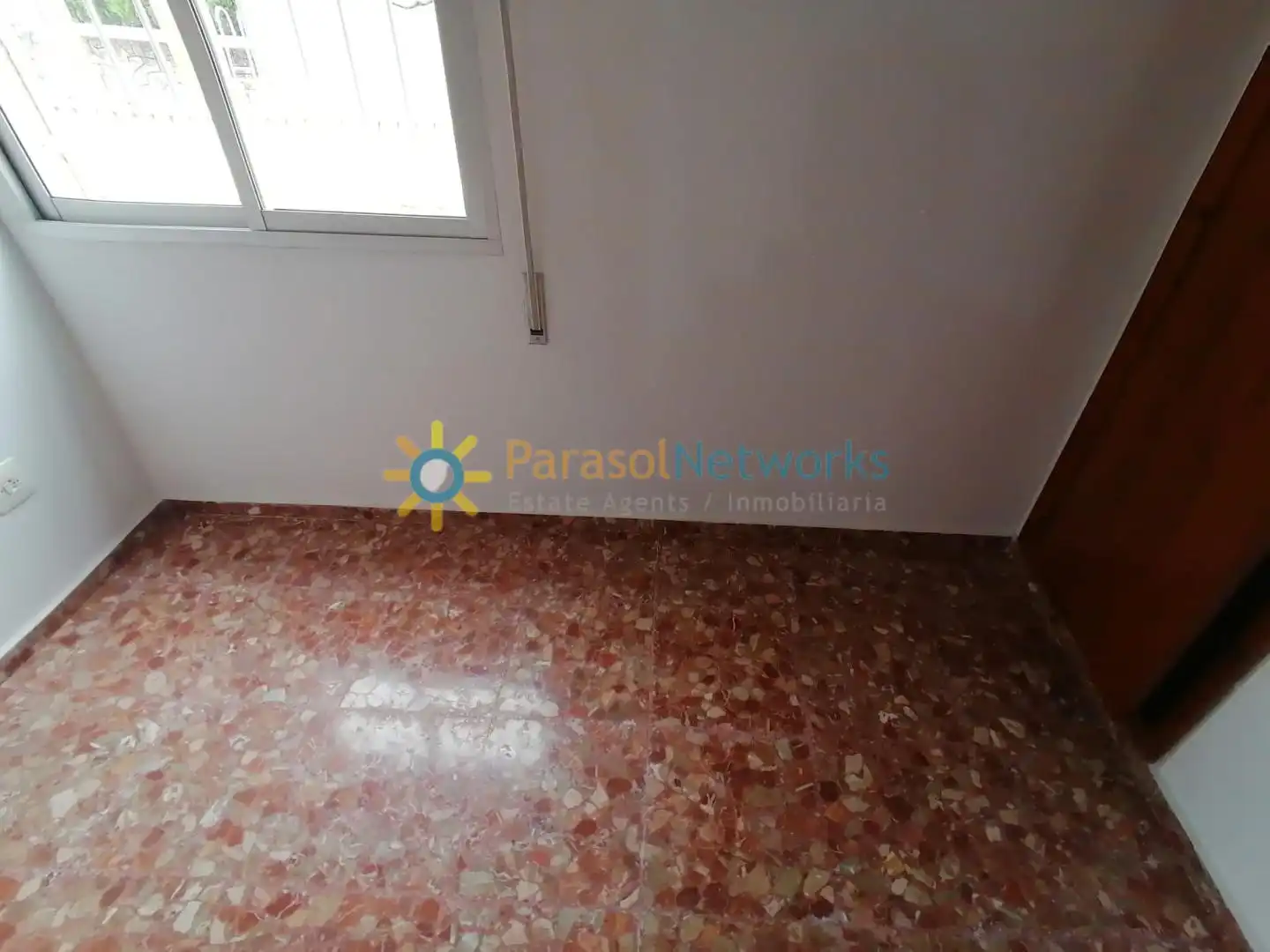 Apartamento de alquiler en Oliva con Terraza y Horno