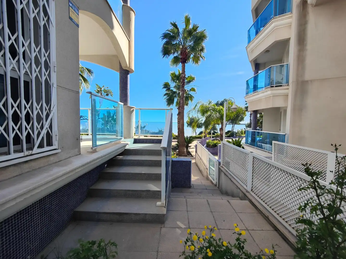 Exterior view of Apartments for sale in Alcanar  with Air Conditioner, Private garden and Terrace