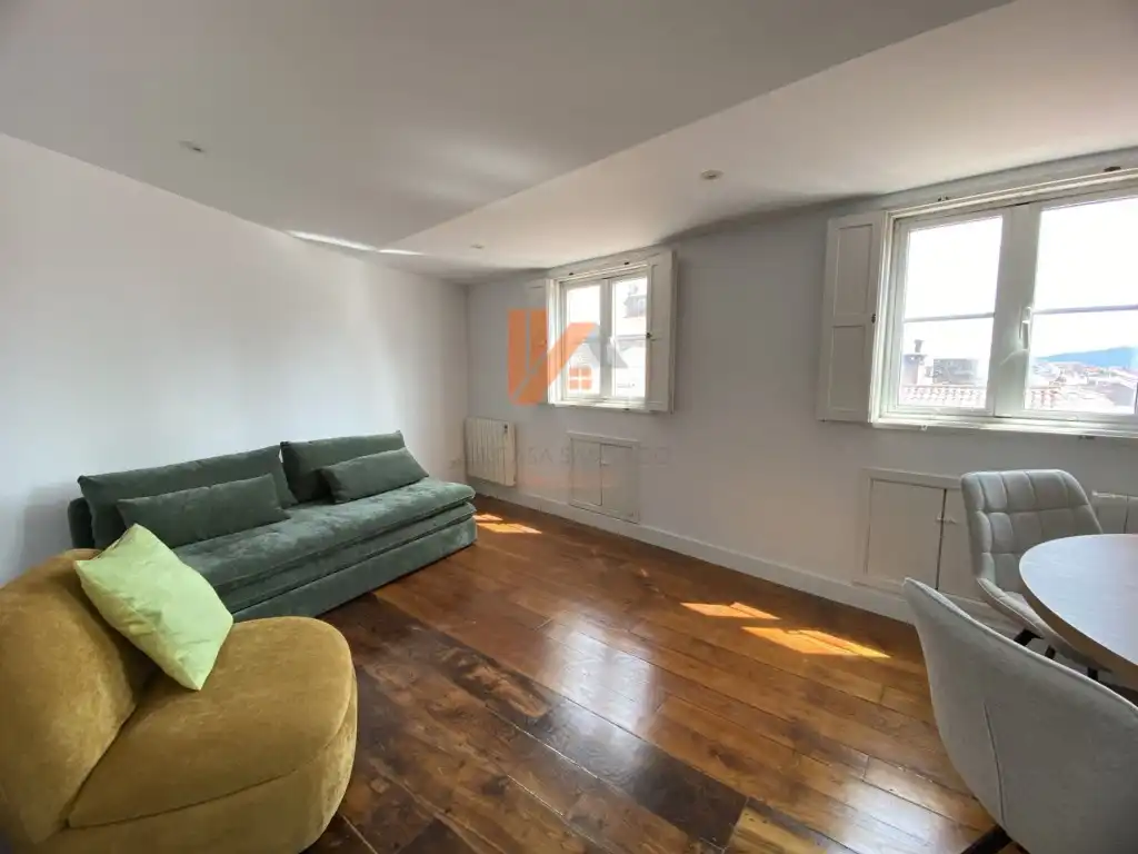 Loft zur Miete in Santiago de Compostela  mit Möbliert