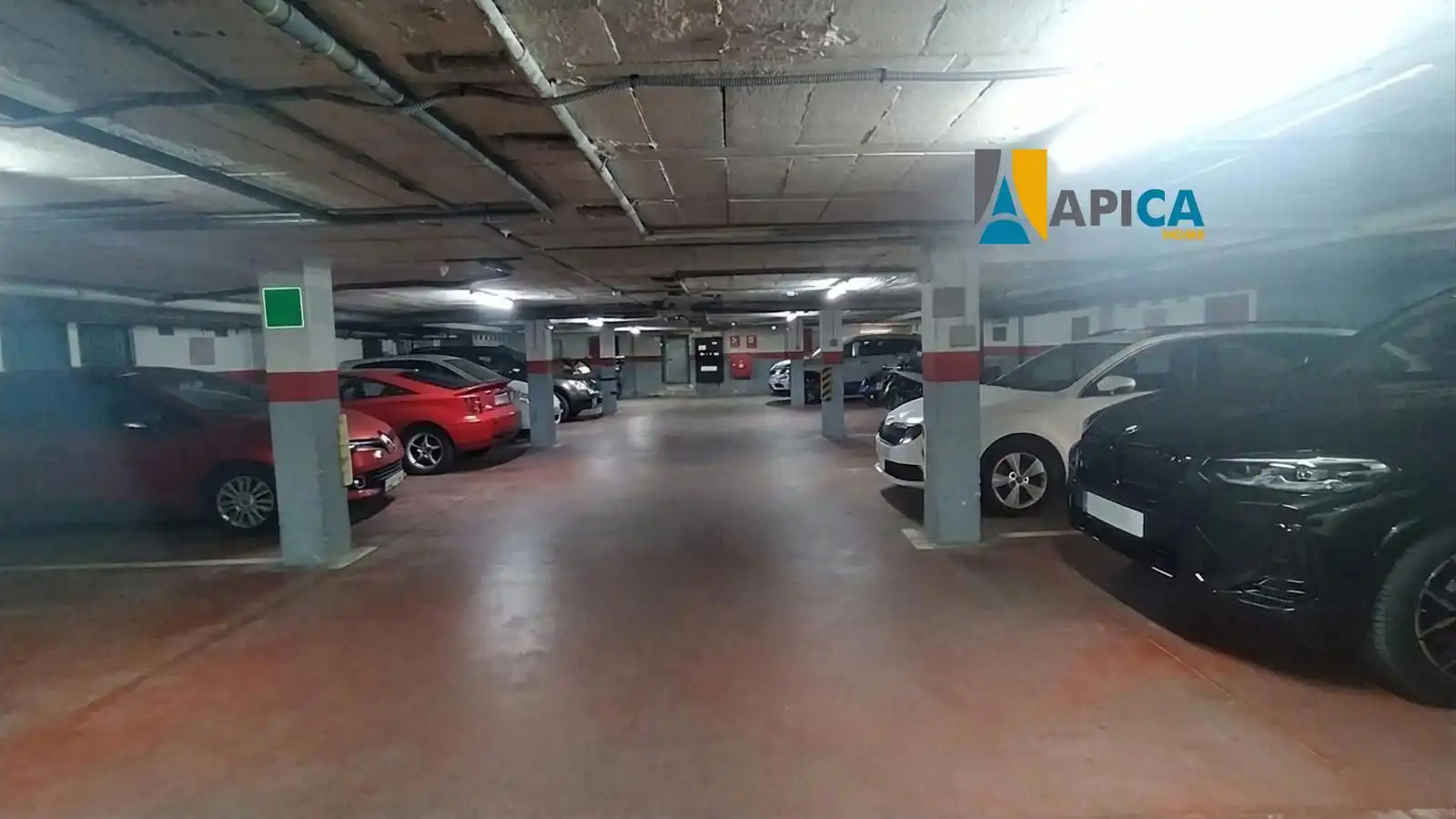 Aparcament de Casa adosada en venda en Algeciras amb Terrassa