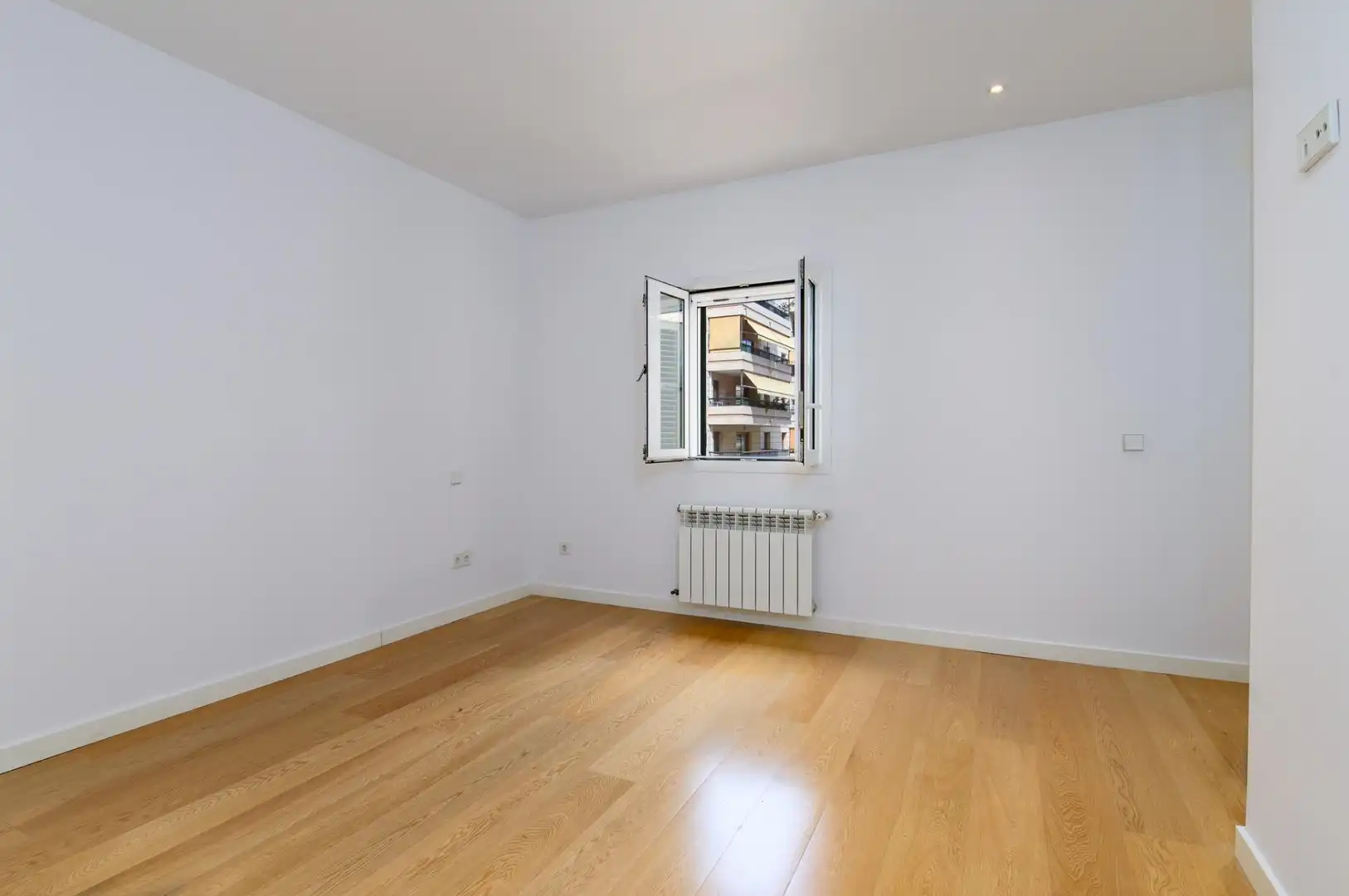 Flat with terrace for sale in BARO DE SANTA MARIA DEL S, imagen 14
