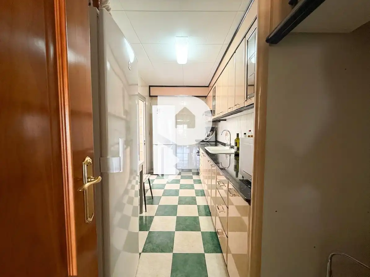 Kitchen of Flat for sale in Sant Vicenç Dels Horts  with Air Conditioner, Heating and Terrace