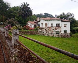 Exterior view of House or chalet for sale in Cudillero