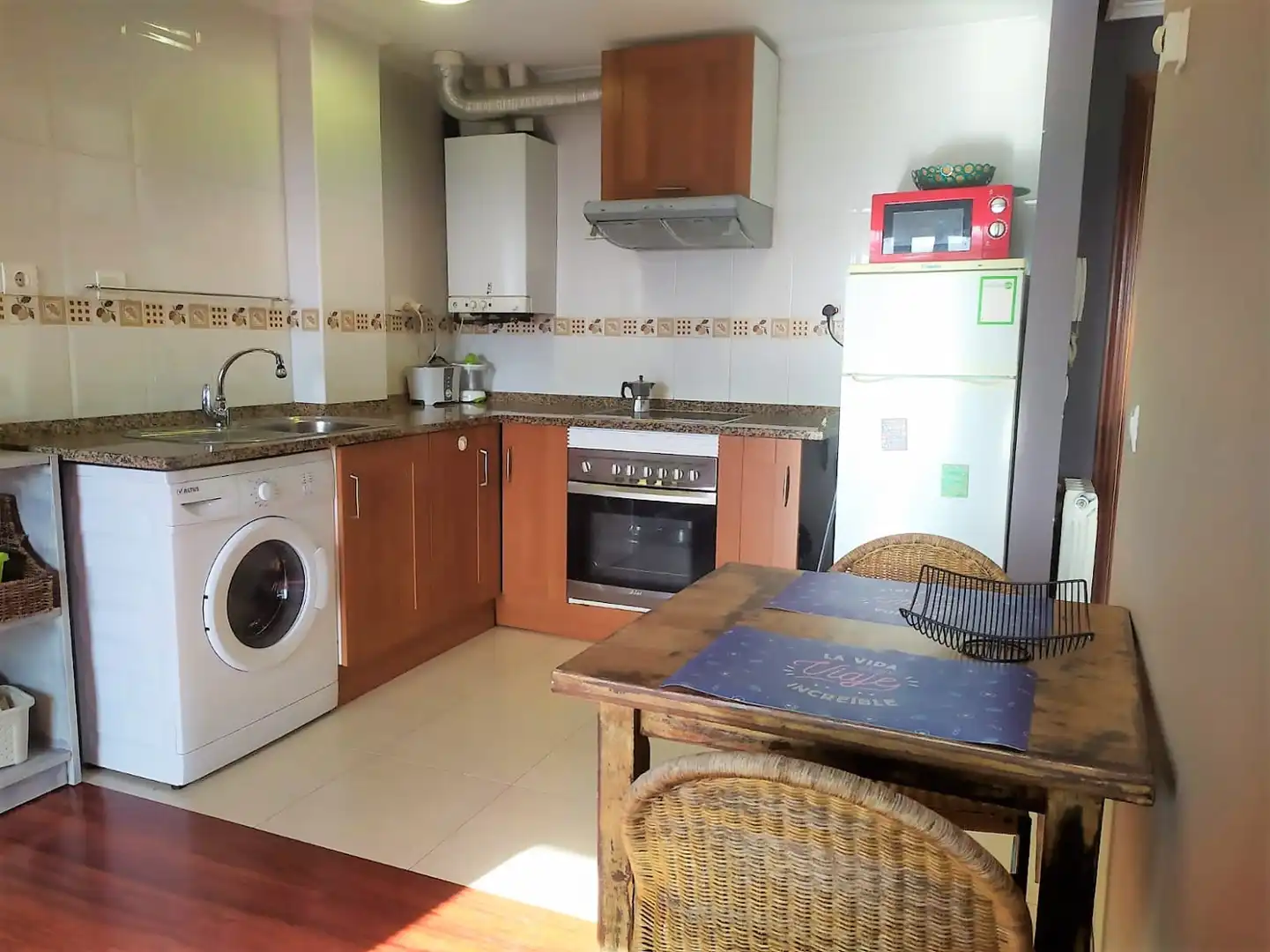 Cuina de Pis en venda en Miengo amb Calefacció, Parquet i Terrassa