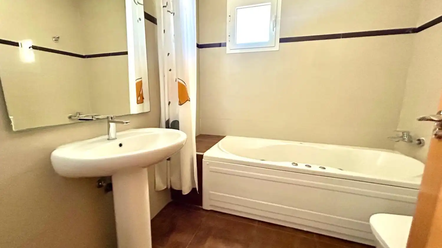 Bathroom of Detached homes for sale in La Gineta  with Air Conditioner, Heating and Terrace
