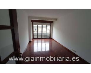 Living room of Flat for sale in Ponteareas  with Heating, Private garden and Parquet flooring