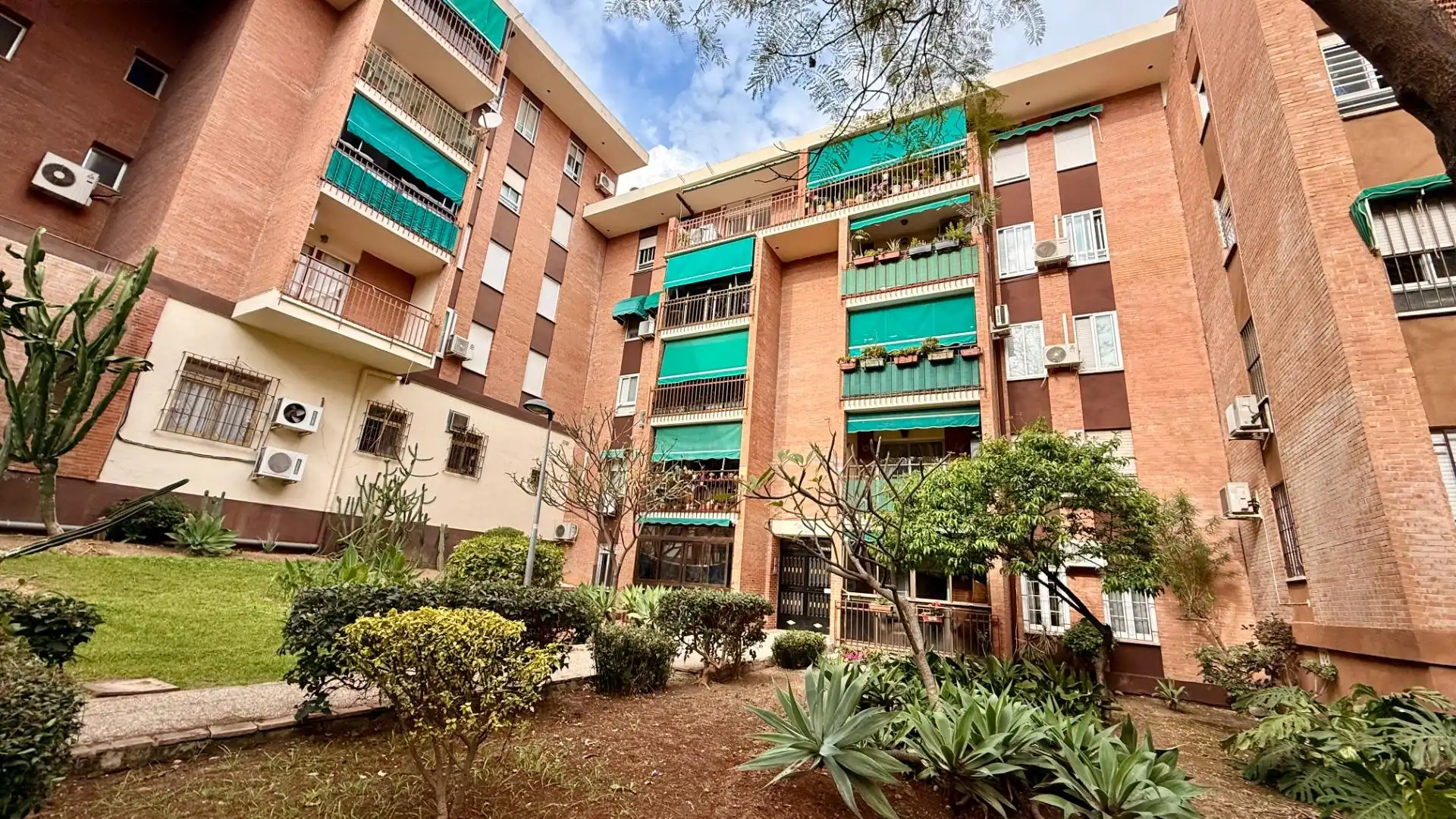Vista exterior de Piso en venta en Benalmádena