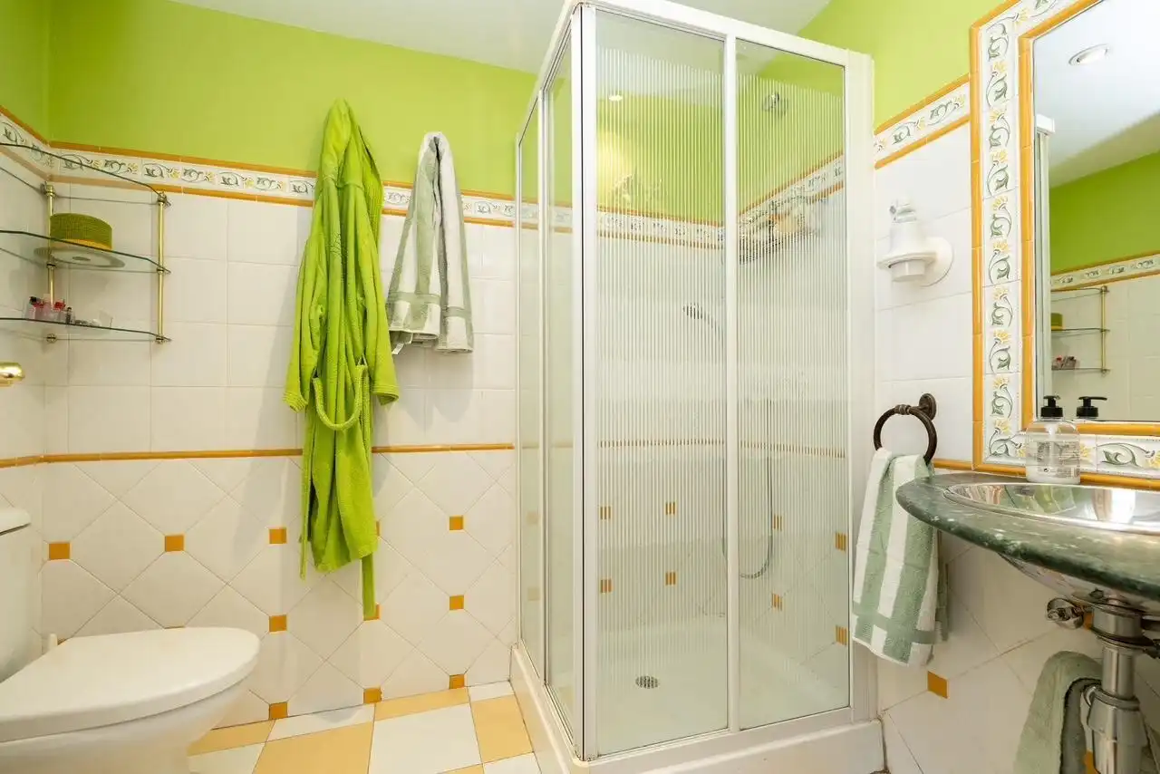 Bathroom of Houses for sale in Monachil  with Air Conditioner, Heating and Private garden
