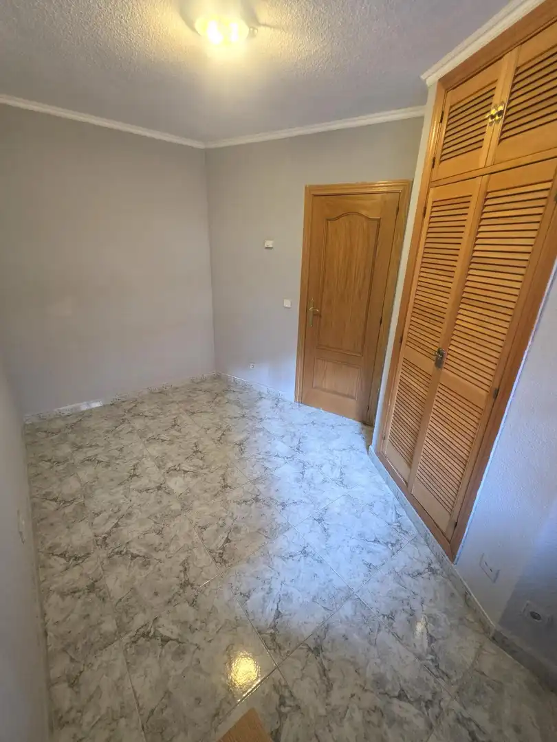 Bedroom of Flat for sale in Valdemoro  with Air Conditioner and Heating