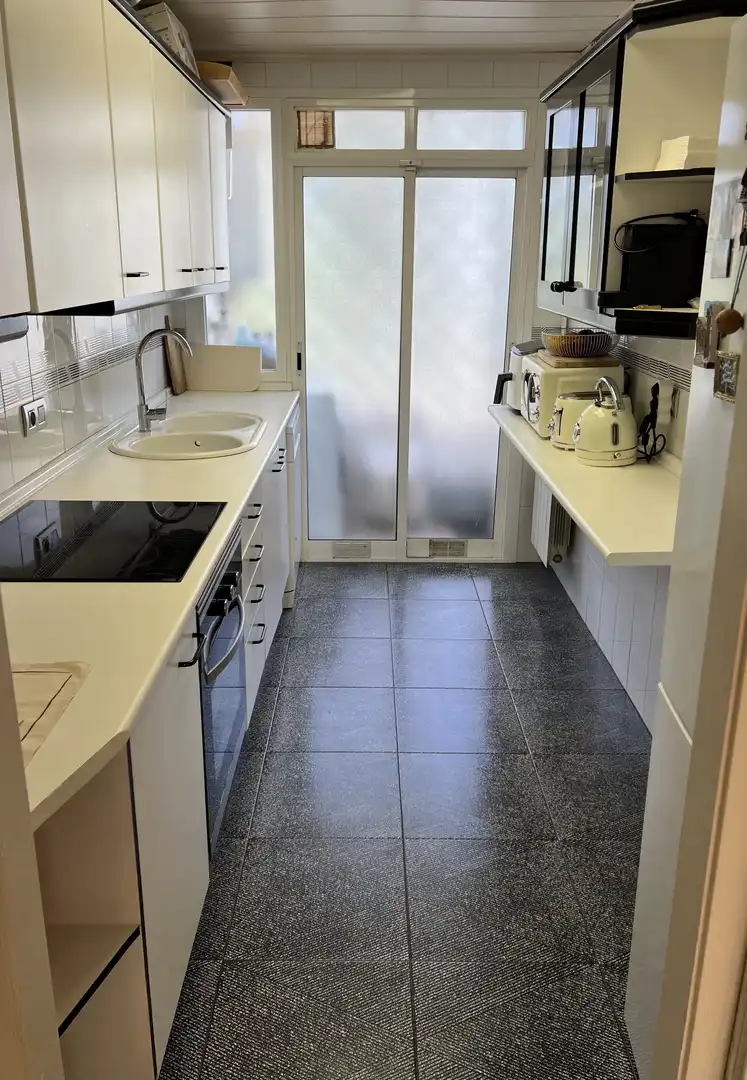 Küche von Wohnung zur untervermieten in Gavà mit Klimaanlage, Privatgarten und Terrasse