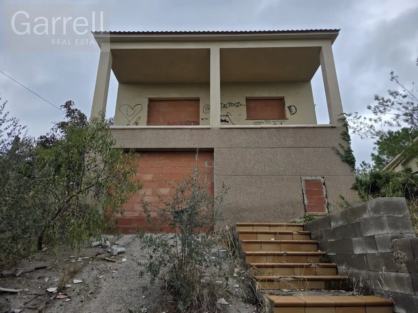 Villa zum Verkauf in Carrer Cervera