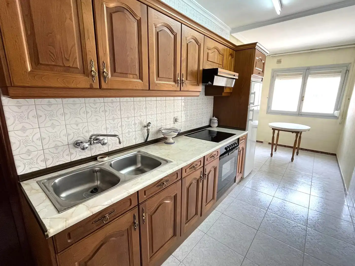 Cocina de Piso en venta en Cuéllar con Calefacción, Parquet y Trastero