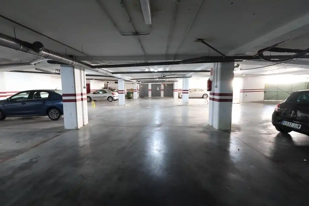 Parkplatz von Dachboden zum Verkauf in Orihuela mit Terrasse und Abstellraum