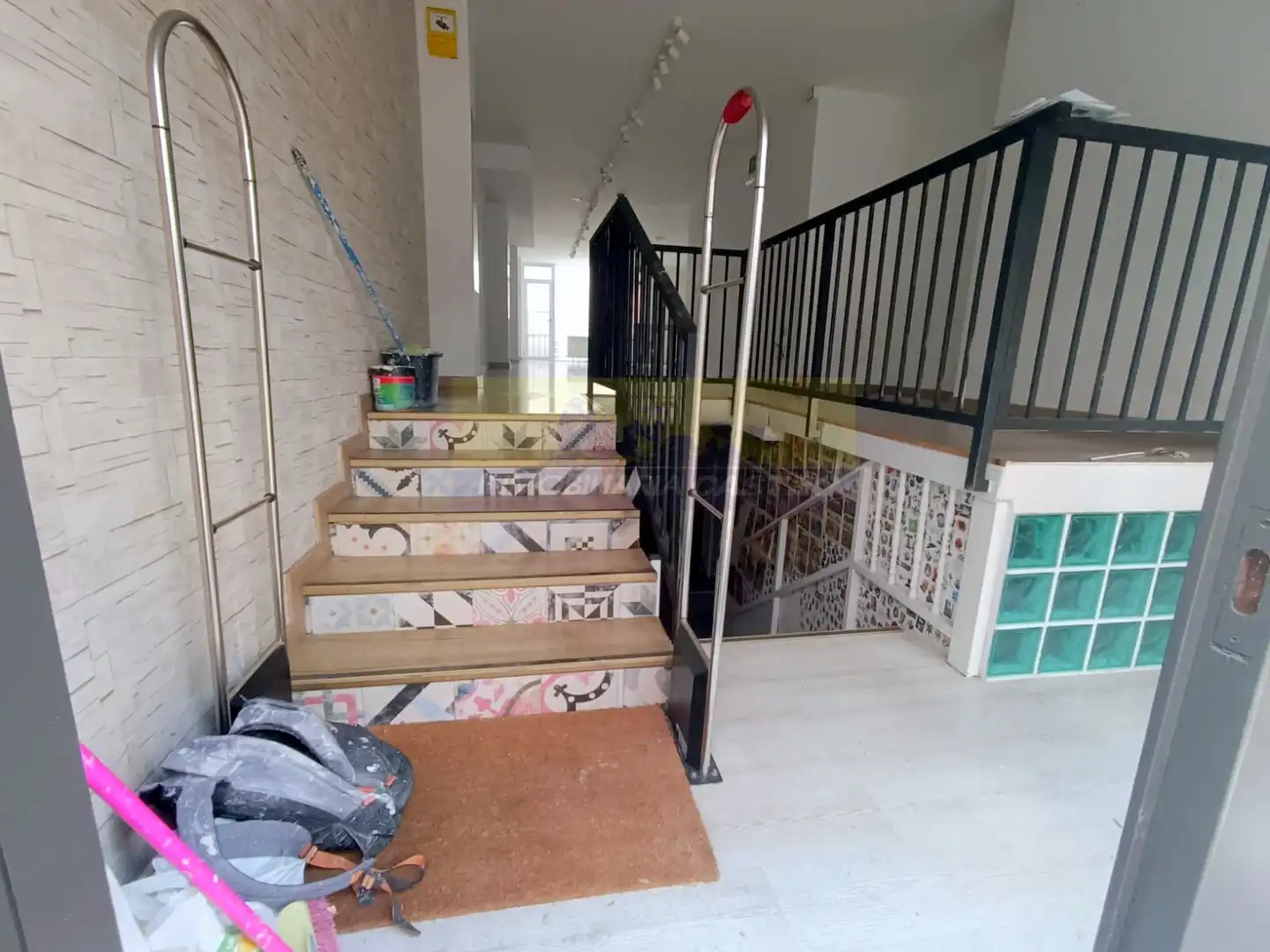 Business premises for sale in Calle Ardigales