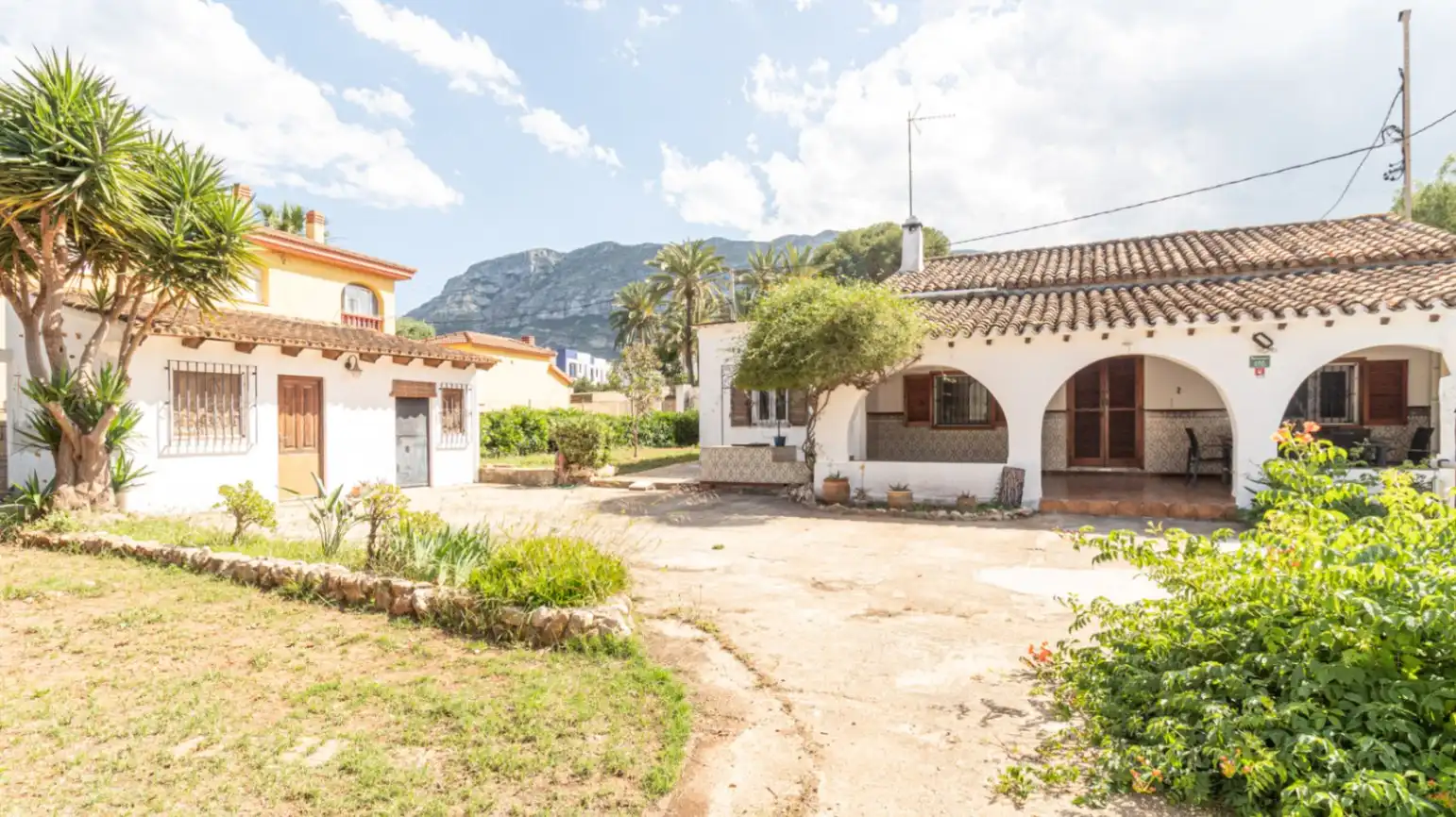 Vista exterior de Casa o chalet en venta en Dénia con Jardín privado, Terraza y Trastero