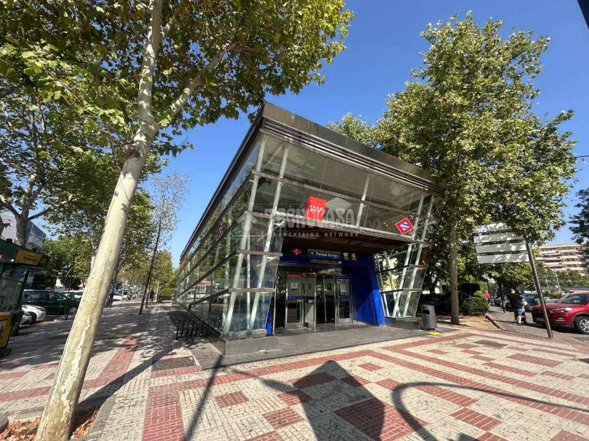 Vista exterior de Piso en venta en Fuenlabrada con Aire acondicionado