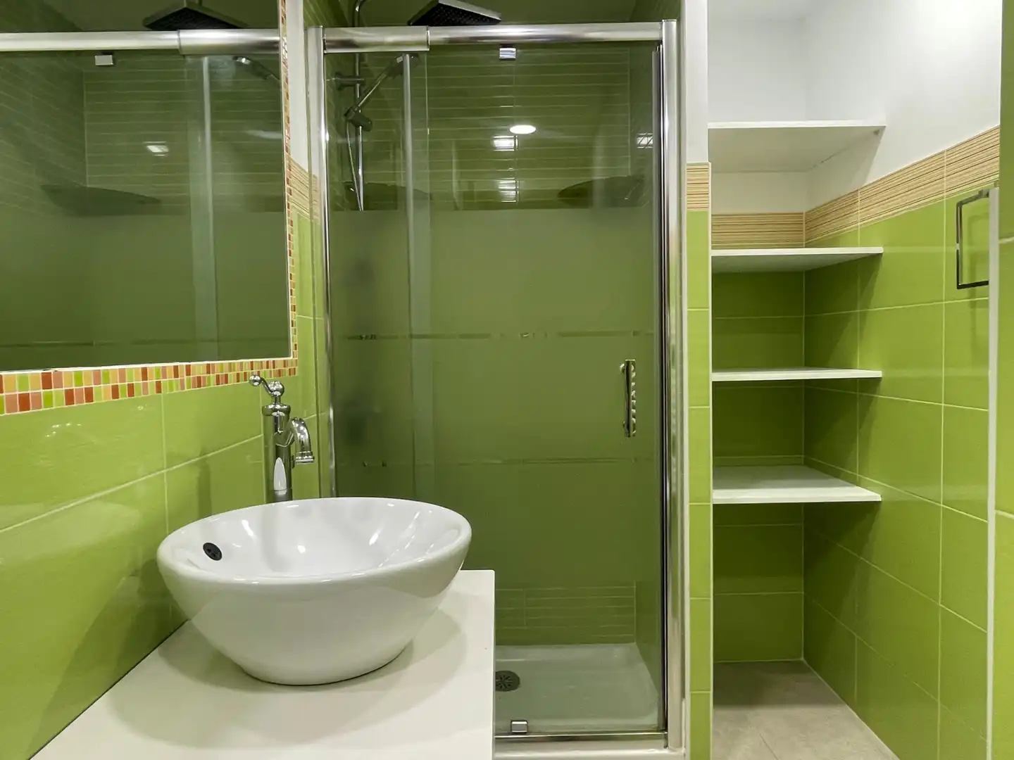 Baño de Piso de alquiler en Alcalá de Henares con Aire acondicionado, Calefacción y Terraza