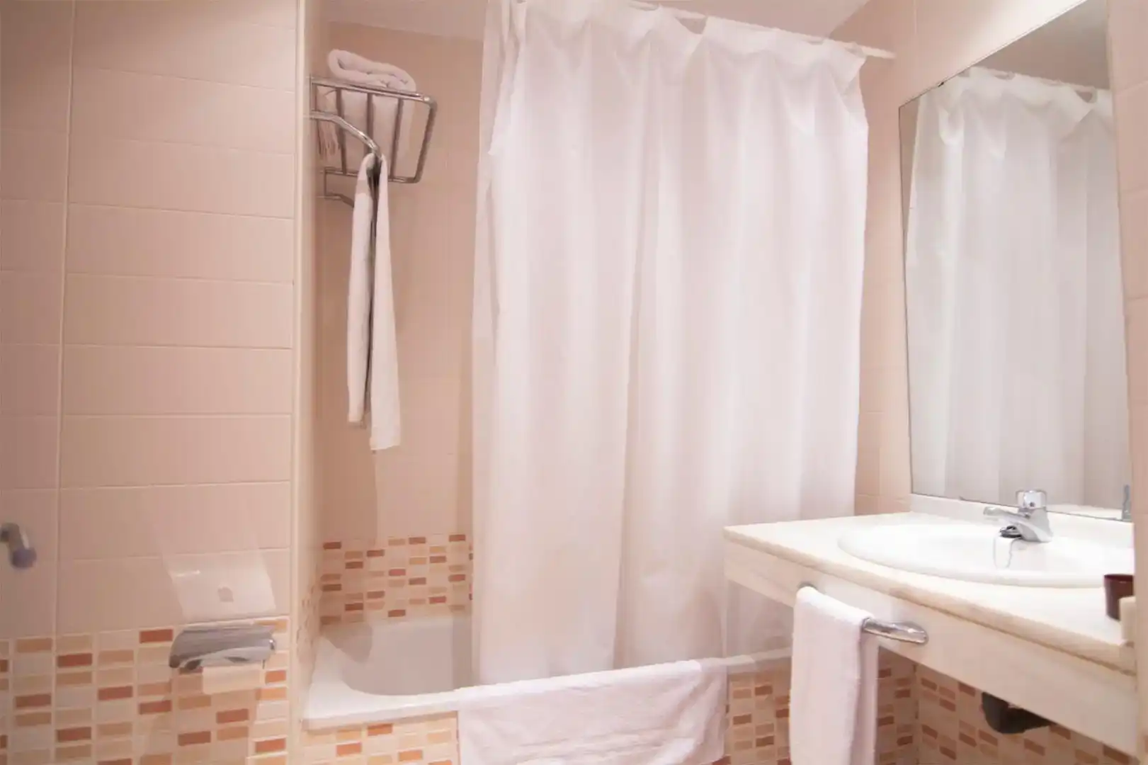 Bathroom of Study for sale in El Puerto de Santa María  with Air Conditioner