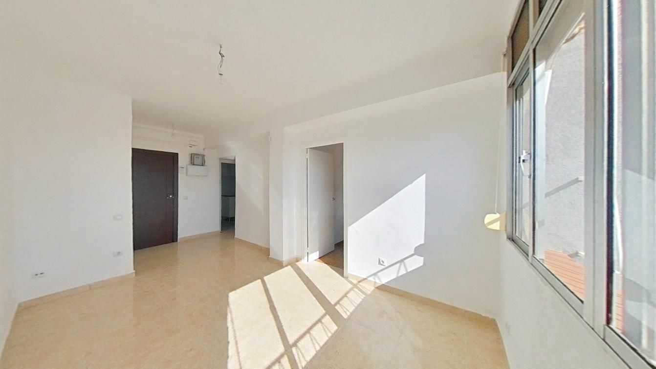Flat for sale in Cornellà de Llobregat  with Oven