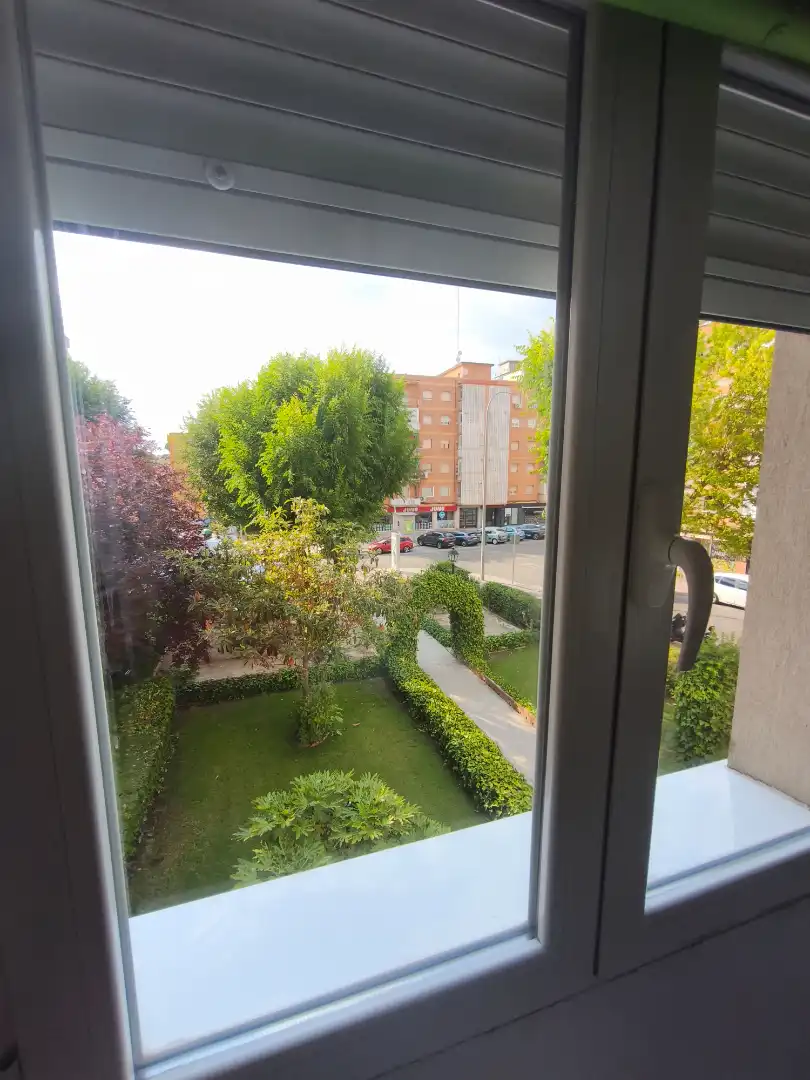 Vista exterior de Pis en venda en Móstoles amb Aire condicionat, Parquet i Moblat