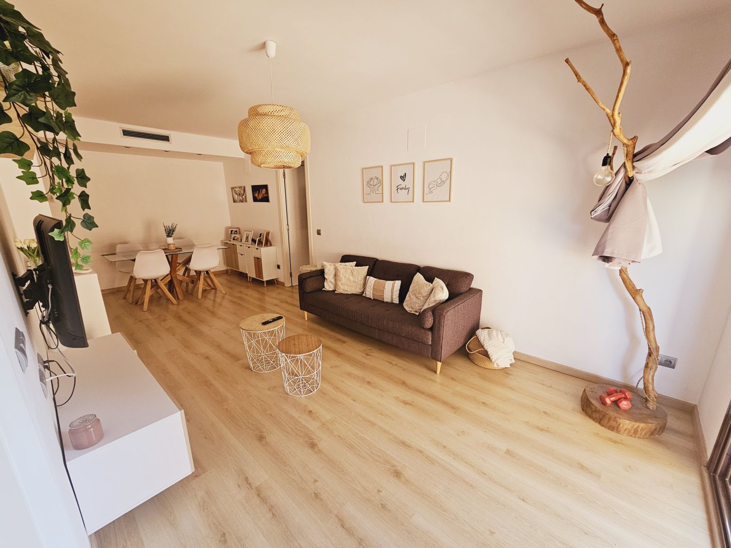Sala de estar de Piso en venta en El Vendrell con Aire acondicionado, Calefacción y Parquet