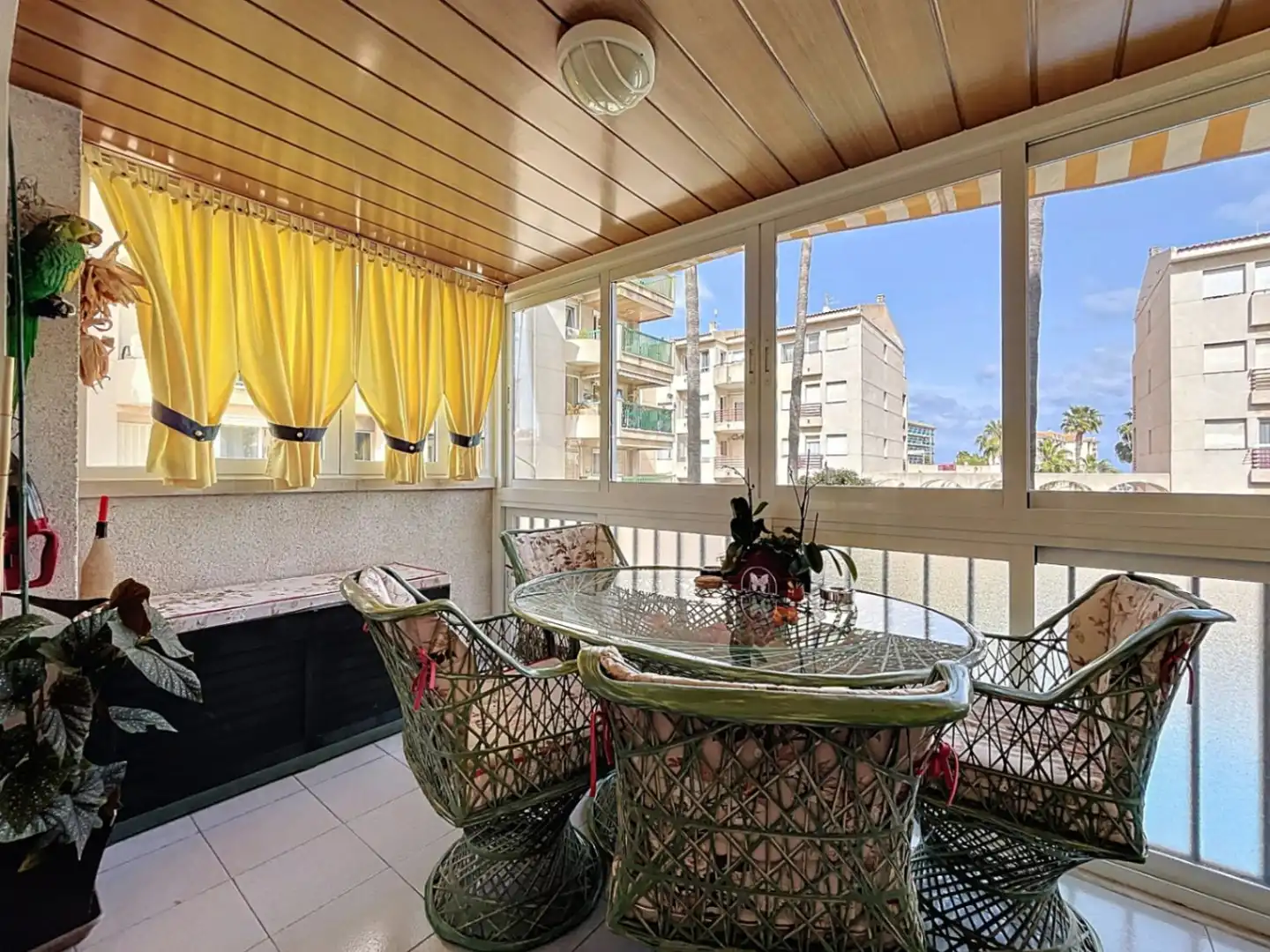 Terrasse von Wohnung zum Verkauf in L'Alfàs del Pi mit Klimaanlage, Privatgarten und Schwimmbad
