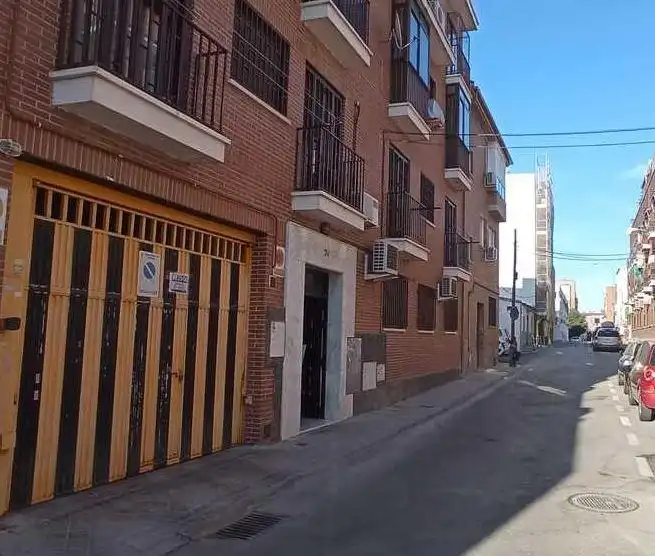 Exterior view of Garage for sale in Madrid