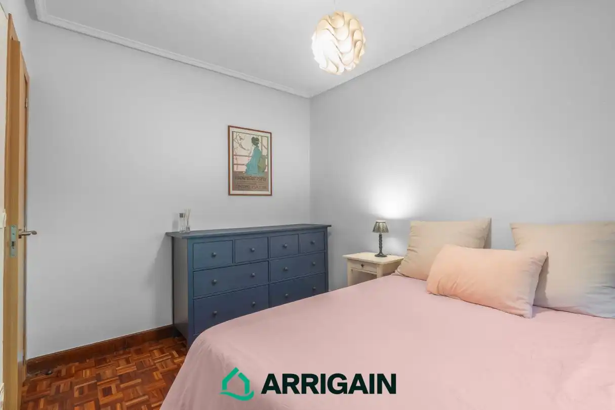Schlafzimmer von Wohnung zum Verkauf in Donostia - San Sebastián  mit Heizung, Privatgarten und Balkon