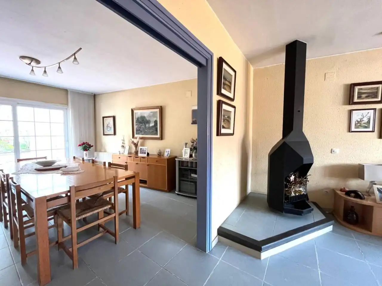Comedor de Casa o chalet en venta en Girona con Aire acondicionado, Calefacción y Jardín privado